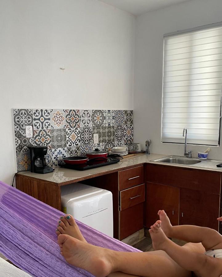 Ah Muzenkab Hotel El Cuyo Luaran gambar