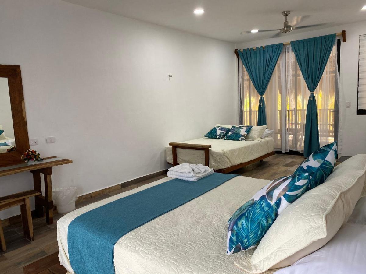 Ah Muzenkab Hotel El Cuyo Luaran gambar